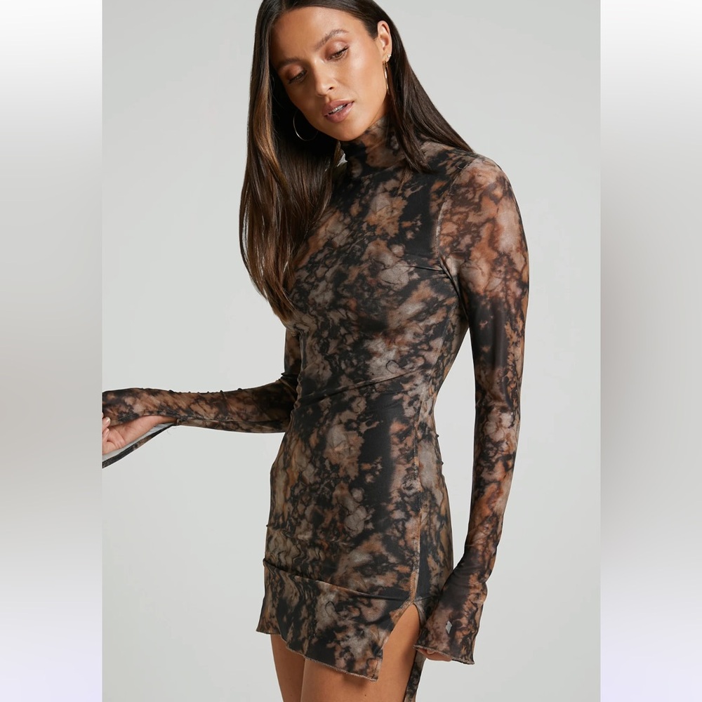 Chic Long Sleeve Tie-Dye Dress - Picture 2 of 7